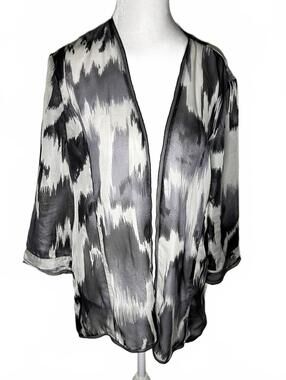Chicos Sheer Kimono 100%Silk Open Front coastal Cover Up abstract pattern Sz L